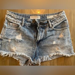 Bullhead denim jean shorts. Size 3. High rise.